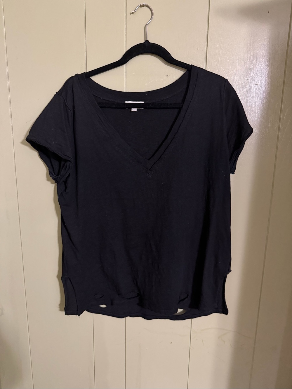 Umgee Black V-Neck Short Sleeve Tee